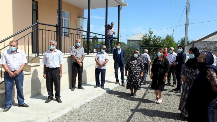    Bir qrup şəhid ailəsi və Qarabağ müharibəsi əlilinə ev verildi   
