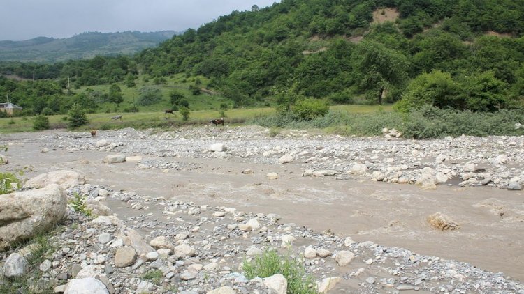    Vəlvələçaydakı  karxananın fəaliyyəti ilə bağlı araşdırma aparılır   