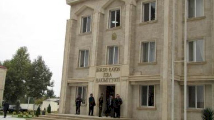    Özünü icra hakimiyyətinin qarşısında yandırmaq istədi   