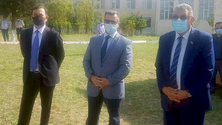    Deputatlar və icra başçısı kənddə futbol izlədi - Fotolar   
