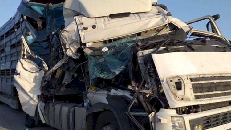    Bakıda mikroavtobusla yük avtomobili toqquşdu - Ölən var   