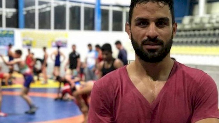    İran çempion güləşçini edam etdi   