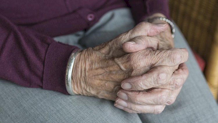    Azərbaycanda 94 yaşında şəxs ailə qurdu   