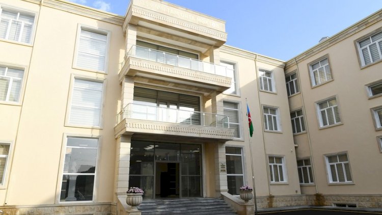    Prezident Aqarunovun adını daşıyan məktəbin açılışında   