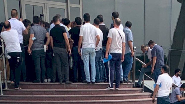    Gömrük Komitəsində avtomobil qalmaqalı: Karantin qaydaları pozuldu - Fotofakt   
