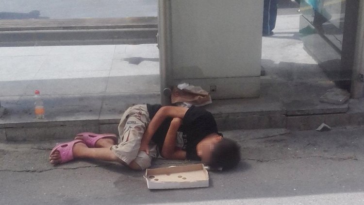    Nazirlikdən küçədə yatan yeniyetmə ilə bağlı AÇIQLAMA   