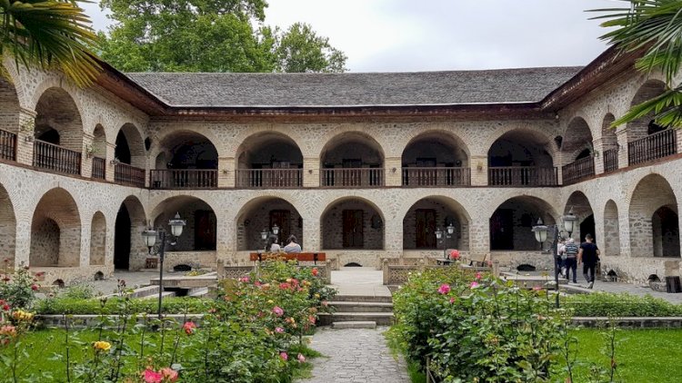    Şəkidəki “Karvansaray” Mehmanxana Kompleksi ləğv olunur   