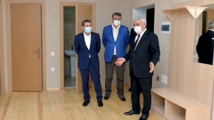    SOCAR Qaraçuxur qəsəbəsində neftçilərə yeni mənzillərin orderlərini təqdim etdi - Fotolar   
