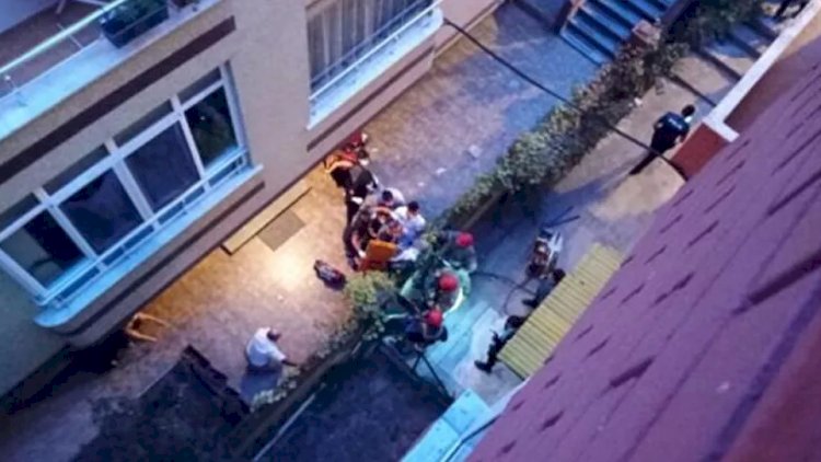    84 yaşlı qoca balkondan yıxıldı - Dəmir məhəccərin üstünə düşdü   