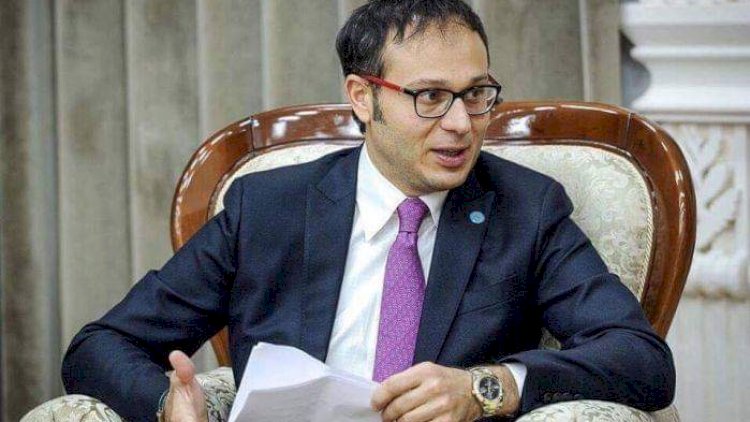    “Məni vurmağa çalışırlar” - Özünü təbrik edən deputatdan   SƏRT İTTİHAM