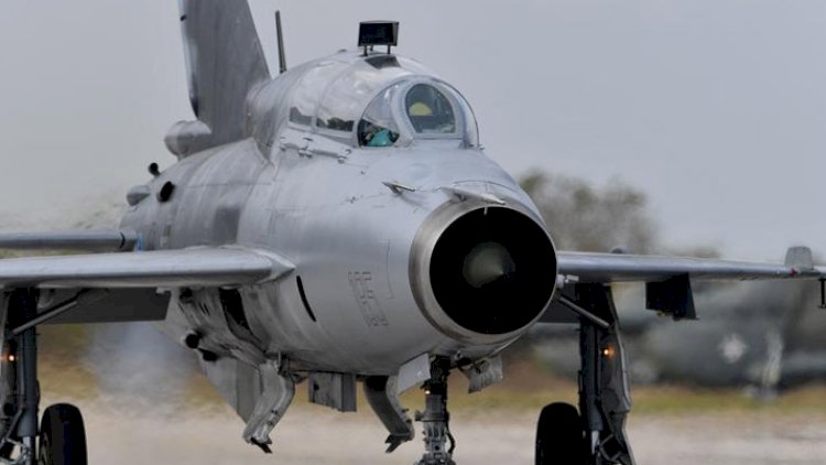    Serbiyada qırıcı təyyarə qəzaya uğradı: 2 pilot öldü   
