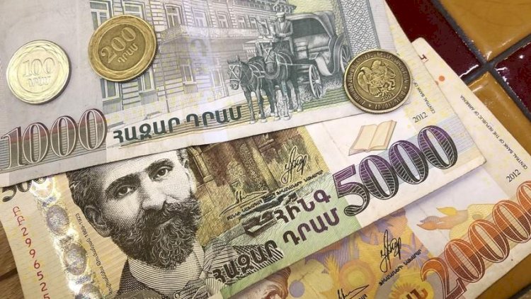    Ermənistanın milli valyutası ucuzlaşır   