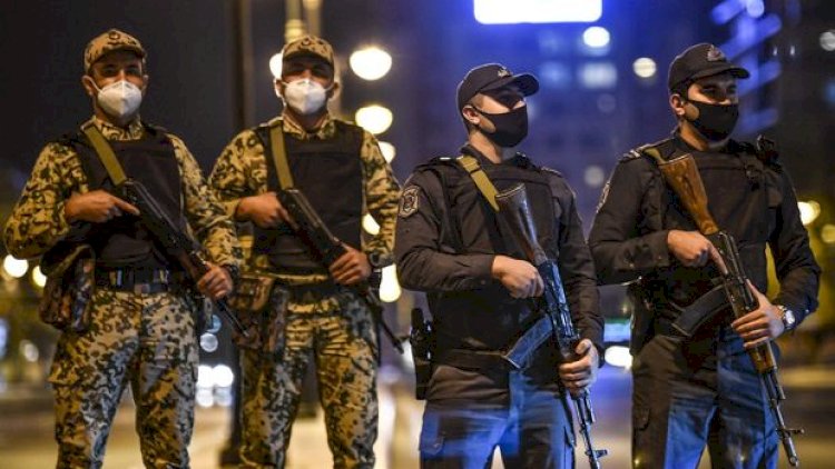    Bakıda qurulan komendant postlarından   FOTOREPORTAJ