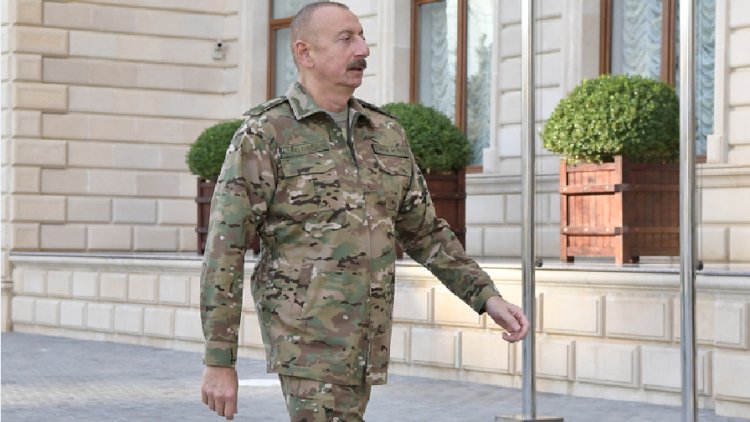    Ali Baş Komandan:   “Bizim qisasımız döyüş meydanında olacaq”