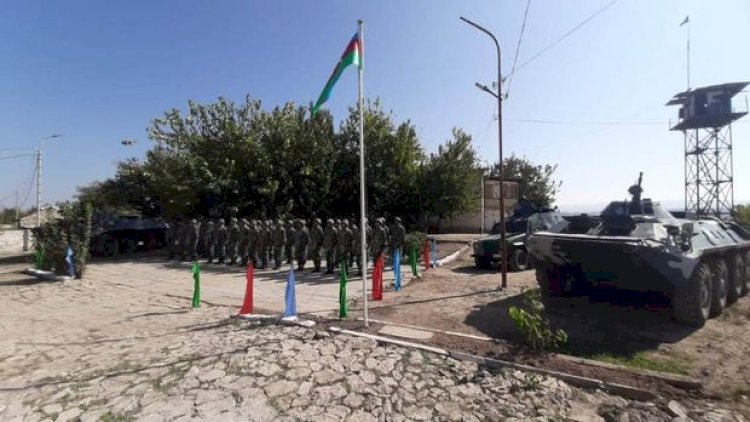    İşğaldan azad olunan sərhəd zastavalarımız üzərində dövlət bayrağımız ucaldıldı - Fotolar   