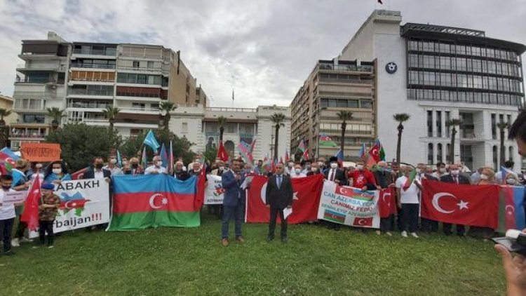    İzmirdə Gəncədə törədilən terror aktlarına etiraz - Fotolar   