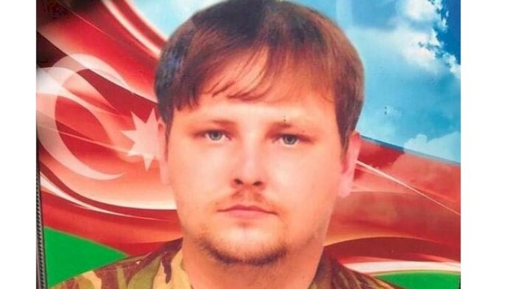    Millət vəkilləri şəhid Denis Proninin evində - Foto   