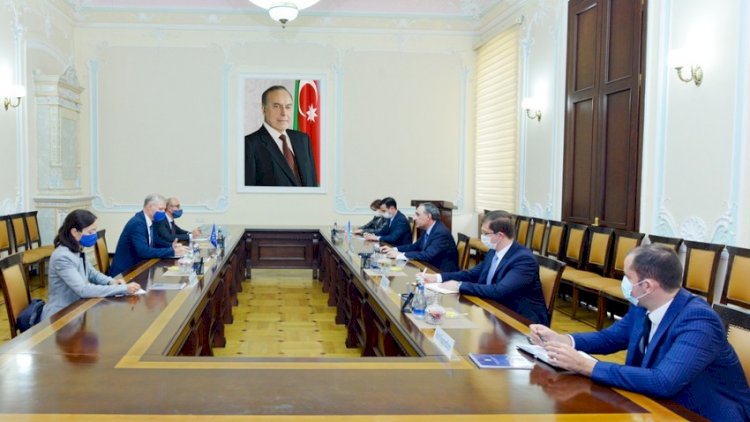    Kestutis Yankauskas dinc əhaliyə qarşı törədilmiş cinayətləri pisləyib   