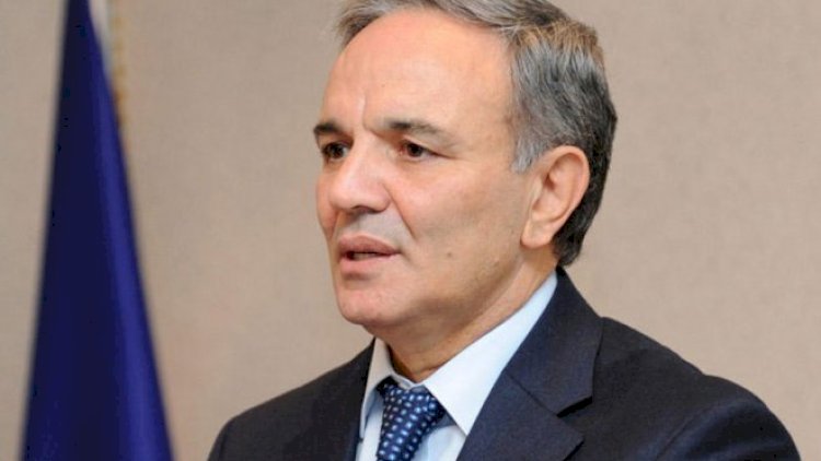    Amaşov cəbhədəki jurnalistlərə müraciət etdi:   “Hərbi forma geyinməyin!“