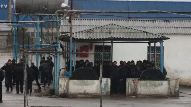    Məhbuslar döyüşmək istəyir   - Müraciət