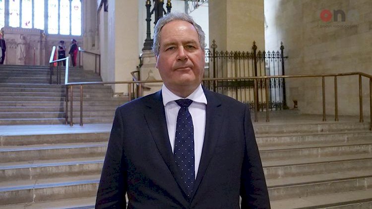    Britaniyalı deputat mülki əhalinin atəşə tutulmasını pisləyib   