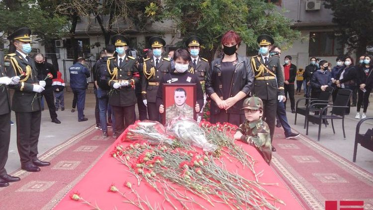    Ordumuzun hərbçisi Dmitri Sonsevlə vida mərasimi keçirilir   