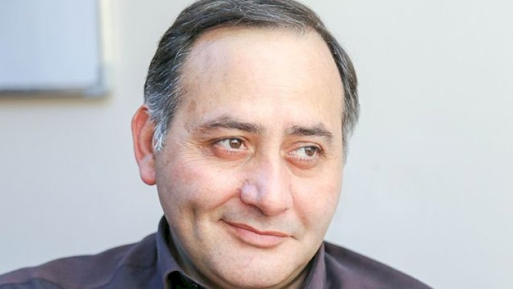    Erməni əsgərlərin xəttinə təslim olmaq barədə vərəqlər səpək   