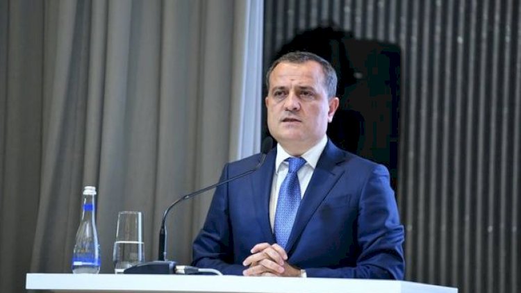    Ceyhun Bayramov Cozef Borellə ermənilərin dinc sakinləri atəşə tutmasını müzakirə etdi   