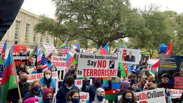    Texasda ermənilərin törətdiyi terror aktlarına etiraz edilib -   Fotolar