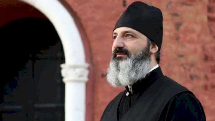    “Paşinyan psixi xəstədir“   - Erməni keşiş