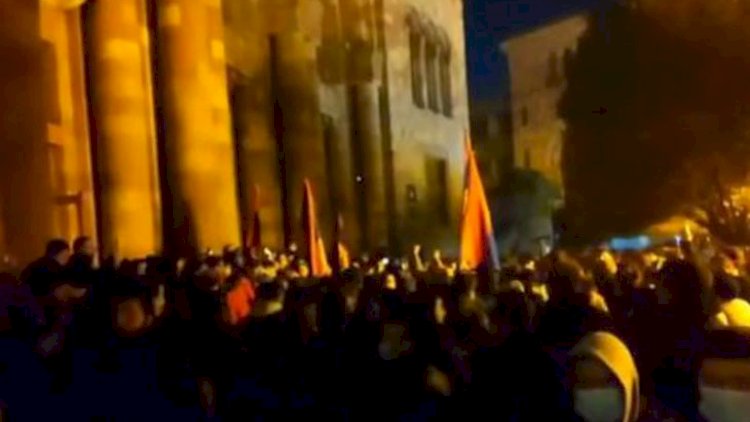    Yerevanda dövlət çevrilişi baş verir  -Video   