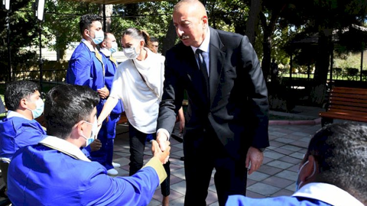    Prezident və birinci xanım müalicə olunan hərbçilərlə görüşüblər   