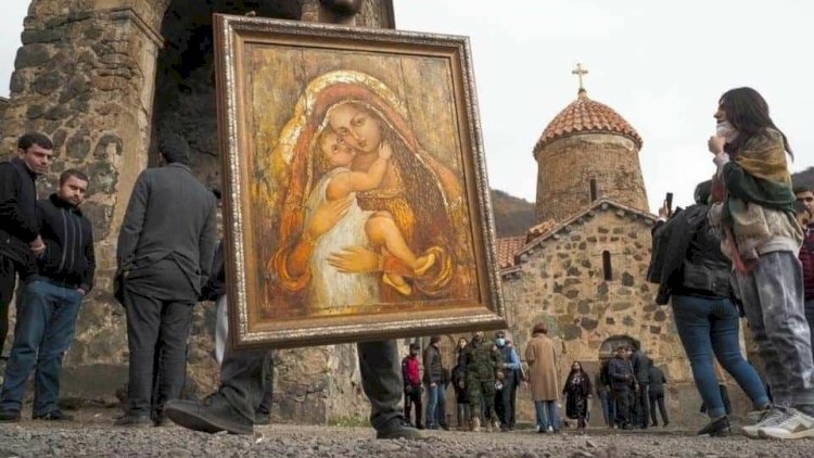    Ermənilər monastırı da talayırlar   