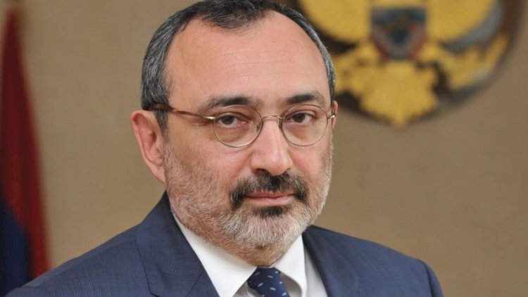    Ermənistanda istefalar davam edir   