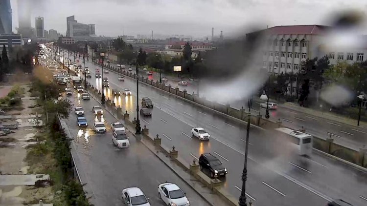    İntensiv yağışla bağlı Bakıda son durum   