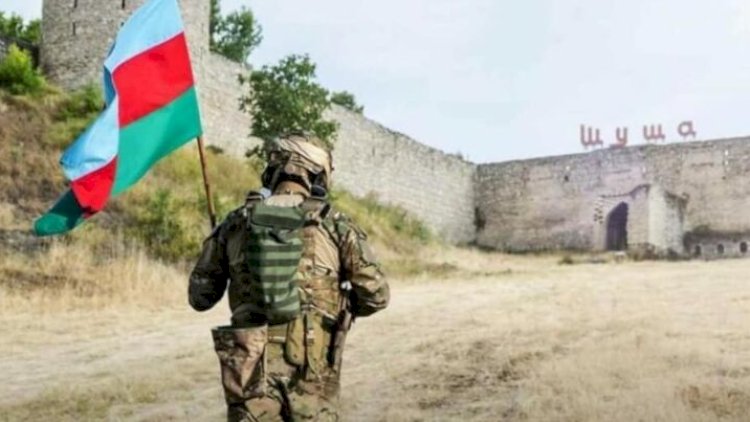    Şuşanın işğaldan azad edilməsi xəbərini Prezidentə məruzə edən zabit   - DOSYE + FOTO
