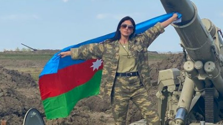    “Bilirəm,  formada çəkilən şəkillər sizi qıcıqlandırır...“   - Pərvin Abıyeva