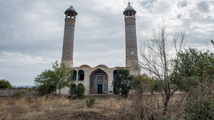    Ağdama yol çəkilir - Foto   