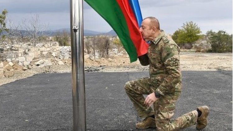    İlham Əliyev Ağdamda bayrağımızı ucaldıb - Fotolar   