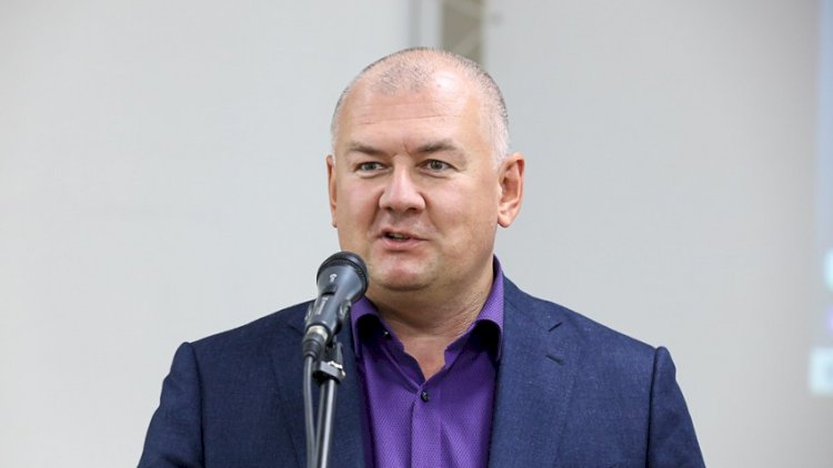    “Erməni katalikosunu Bakıdakı erməni kilsəsinə aparıb...” - Roman Silantyev   