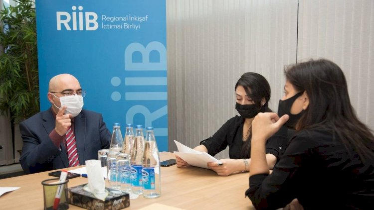    “Doğma jest dili” layihəsi çərçivəsində hazırlanan lüğətin tərkibi təsdiq edilib   