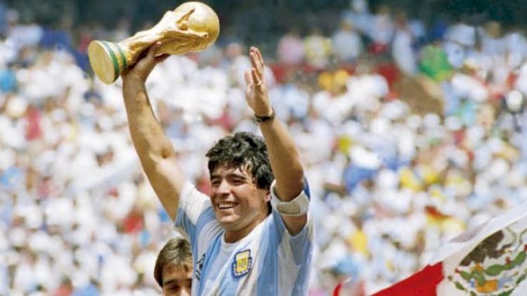    Maradona vəfat etdi   