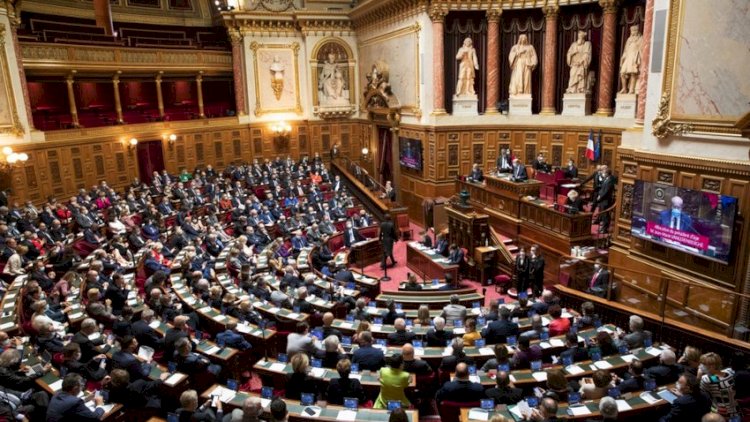    Senatorlar qərəzli qətnaməyə verdikləri səsi geri götürürlər   