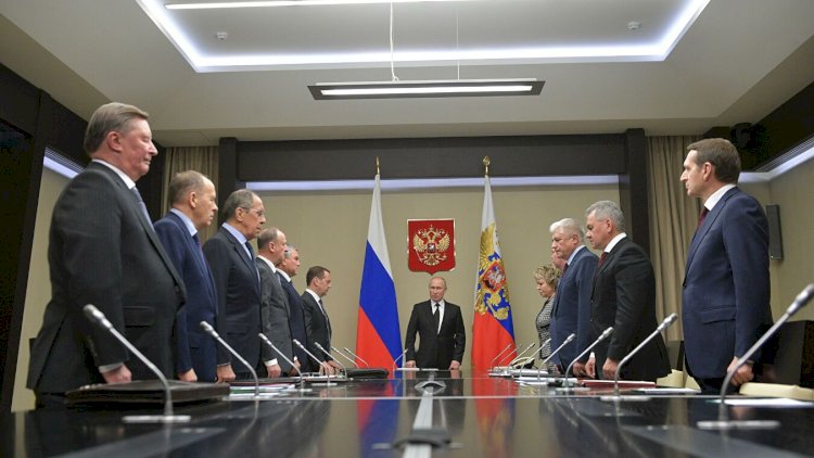    Putin Təhlükəsizlik Şurasının iclasını keçirib -   Qarabağdakı vəziyyət müzakirə olunub