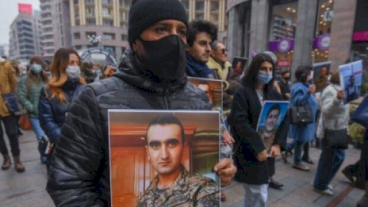    İrəvanda etirazçılar Rusiya səfirliyinə yürüş etdi   