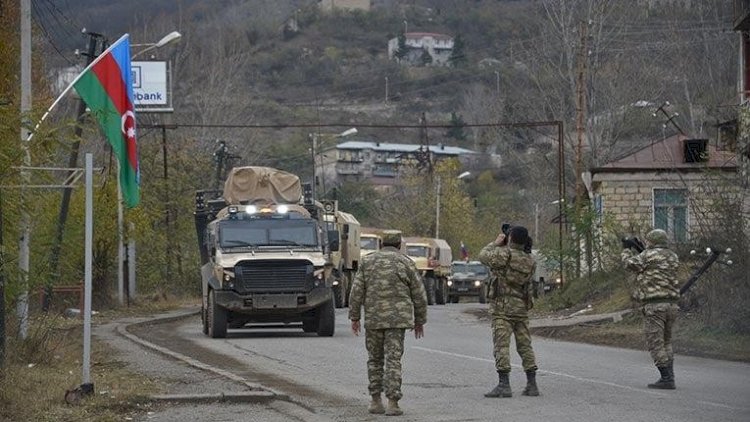    Laçın şəhəri Azərbaycan bayraqları ilə bəzədildi -   Fotolar