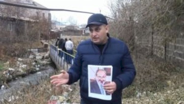    Ermənistanda Paşinyanın şəkilləri kanalizasiyaya atılır -   Video