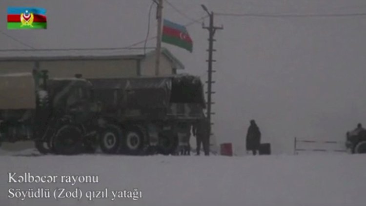    Zod qızıl yatağında Azərbaycan bayrağı - Video   