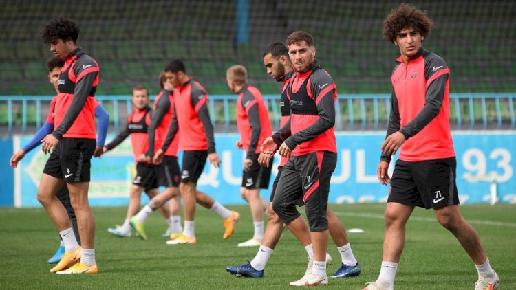    Azərbaycan klubunun 8 futbolçusu koronavirusa yoluxub   