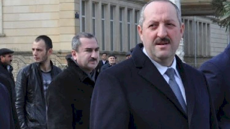   İcra başçısı külli miqdarda rüşvət almaqda ittiham olunur   